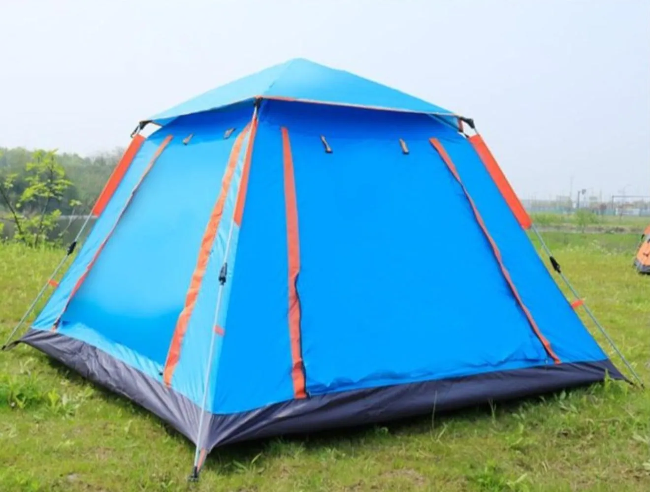 Large Size UV Waterproof Double Layered Automatic Camping Tent