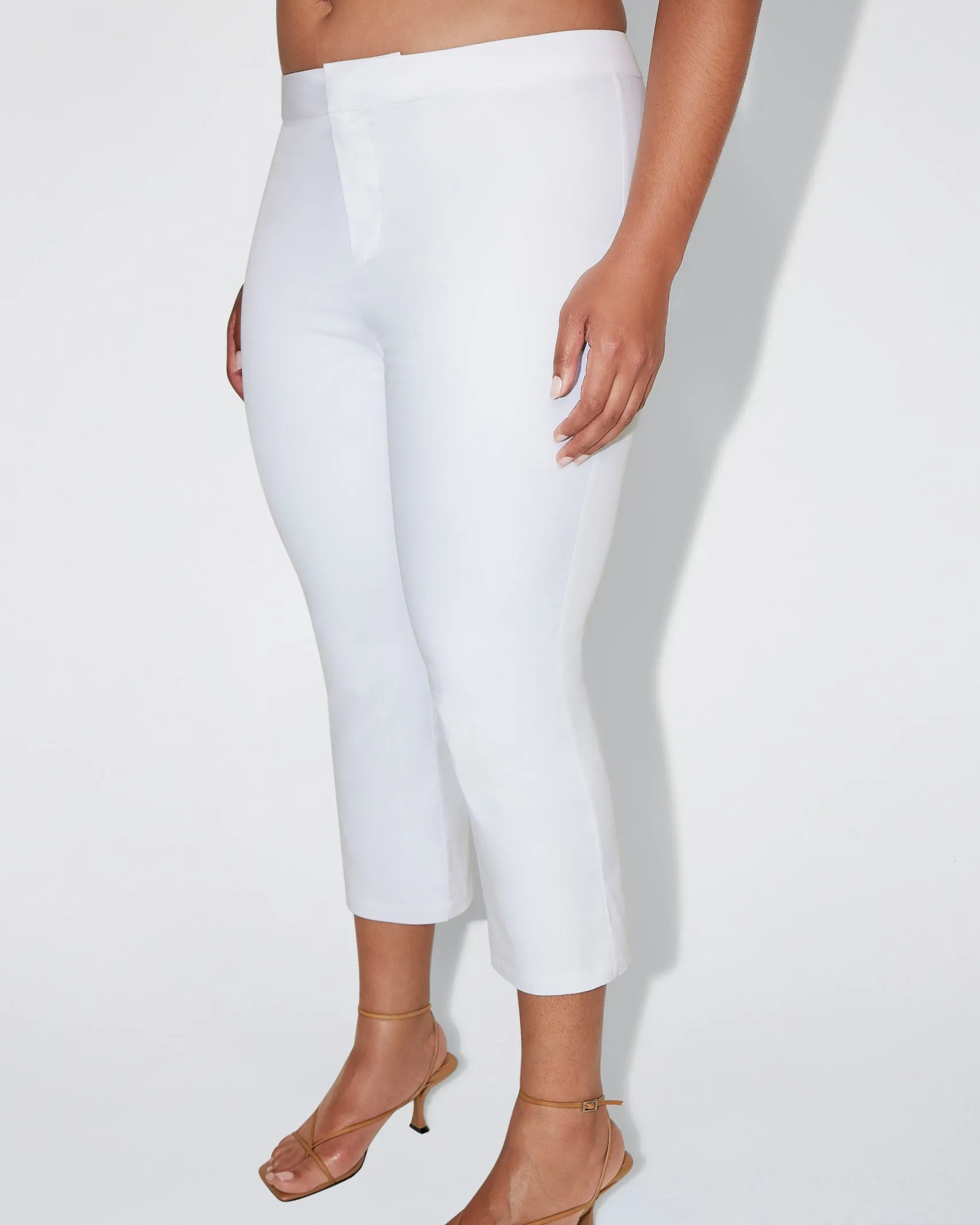 Poplin Low Rise Capri | White